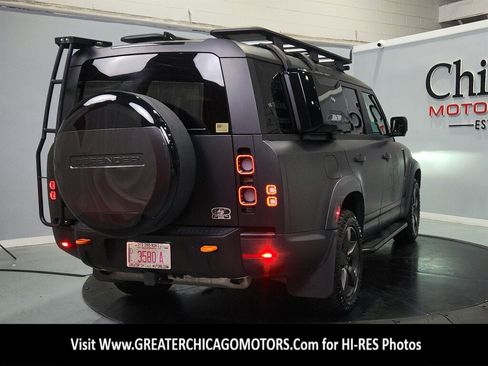 Used 2023 Land Rover Defender 130 SE AWD/4WD image 13