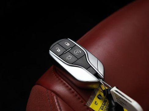 Certified 2022 Maserati Ghibli Trofeo image 26