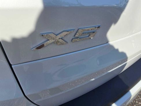 Certified 2025 BMW X5 xDrive50e w/ Premium Package image 5