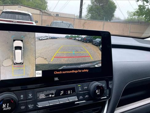 Used 2025 Toyota Grand Highlander AWD image 27