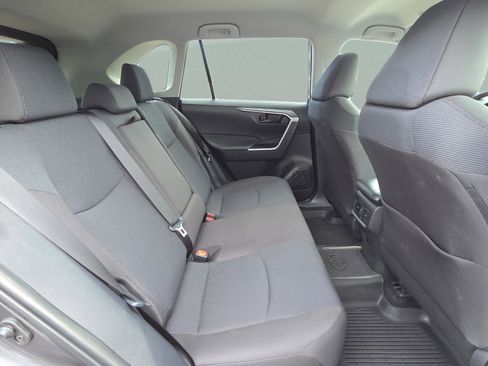 Certified 2025 Toyota RAV4 LE FWD image 15