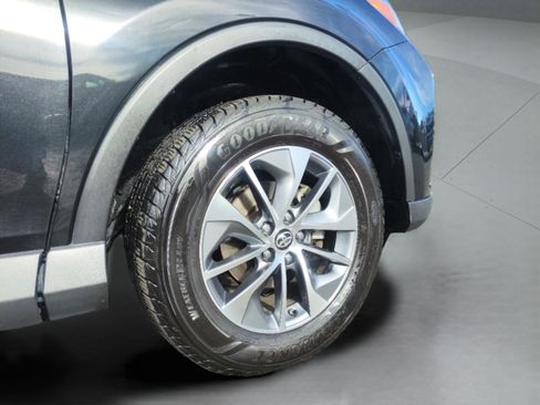 Used 2016 Toyota RAV4 XLE image 30