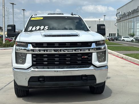 Used 2020 Chevrolet Silverado 2500 LT w/ Z71 Off-Road Package AWD/4WD image 2