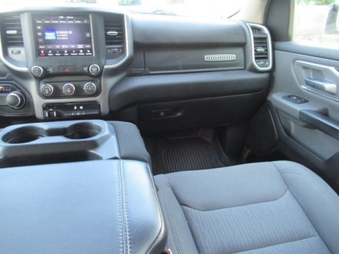 Used 2020 RAM 1500 Big Horn RWD image 15