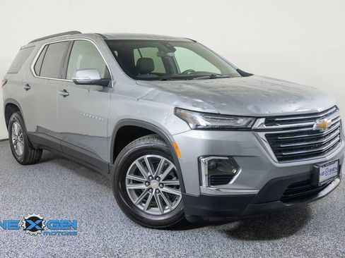 Used 2023 Chevrolet Traverse LT w/ LPO, Floor Liner Package AWD/4WD image 1
