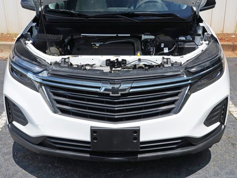 Used 2024 Chevrolet Equinox LS w/ LS Convenience Package AWD/4WD image 7