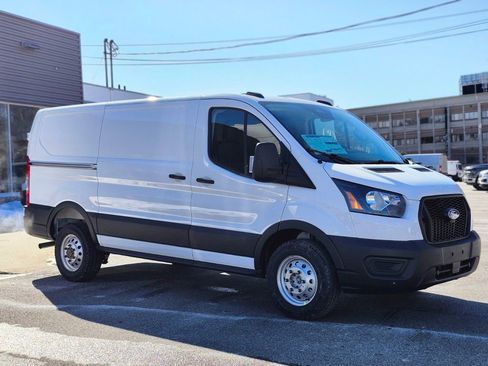 New 2026 Ford Transit 250 Low Roof AWD image 7