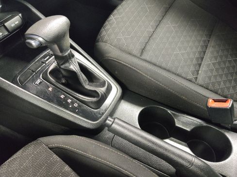 Used 2019 Kia Rio S FWD image 26