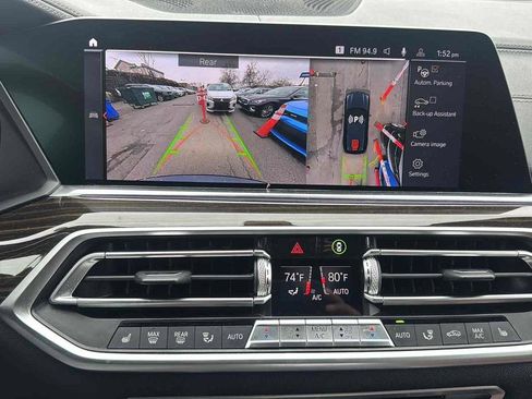 Used 2020 BMW X5 M50i w/ Premium Package AWD/4WD image 41