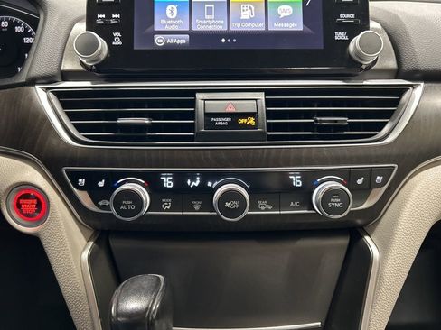 Used 2018 Honda Accord Touring image 20