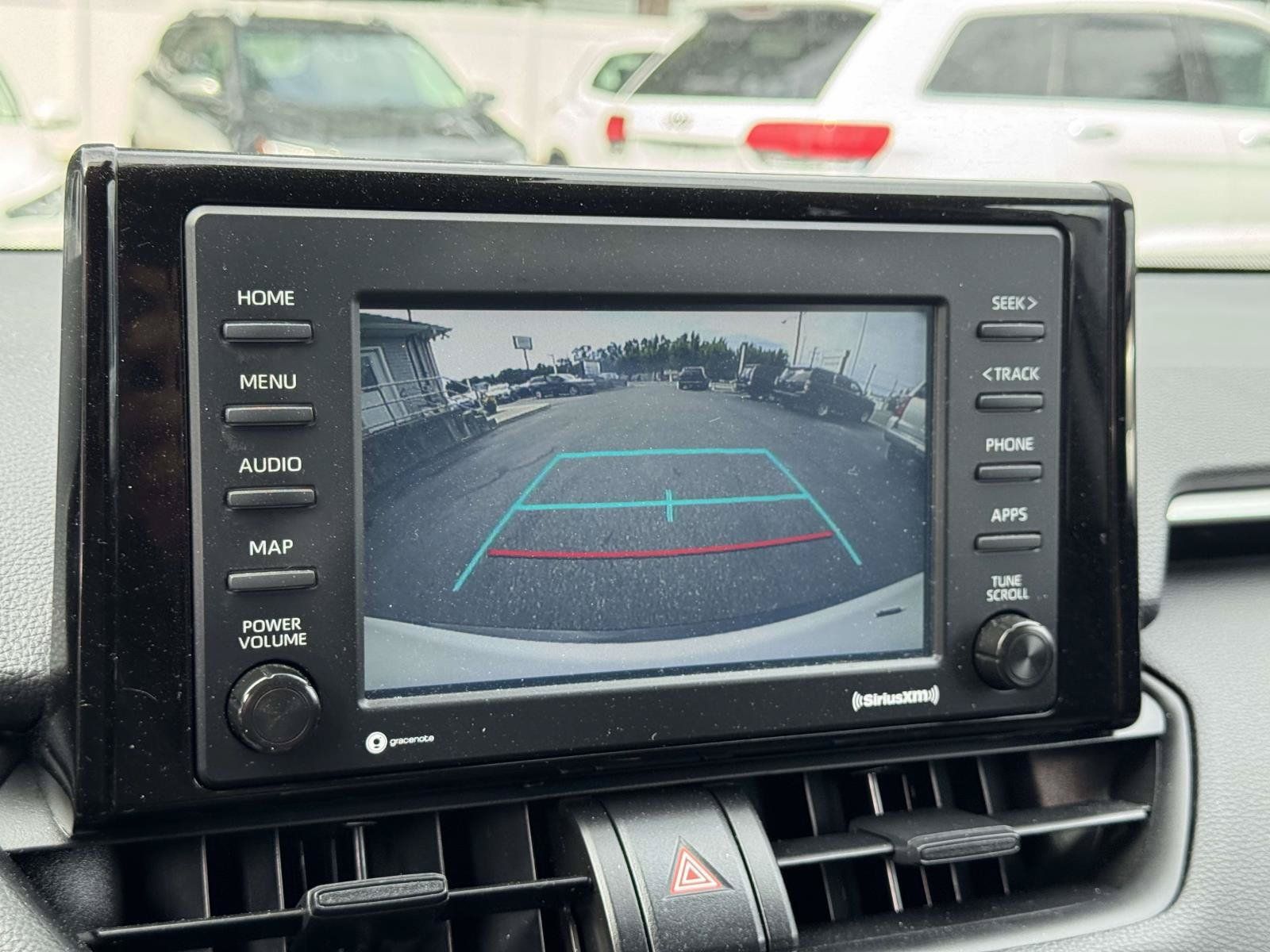 Used 2021 Toyota RAV4 LE AWD/4WD image 25