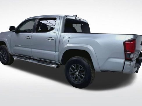 Used 2022 Toyota Tacoma SR5 AWD/4WD image 7