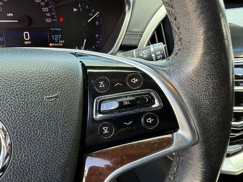 Used 2016 Cadillac SRX Luxury FWD image 19