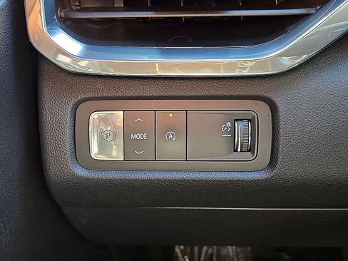 Used 2024 GMC Acadia Elevation w/ Luxury Package FWD image 28