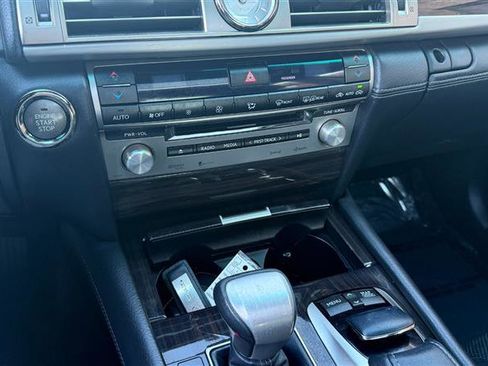 Used 2013 Lexus LS 460 w/ Comfort Pkg image 39