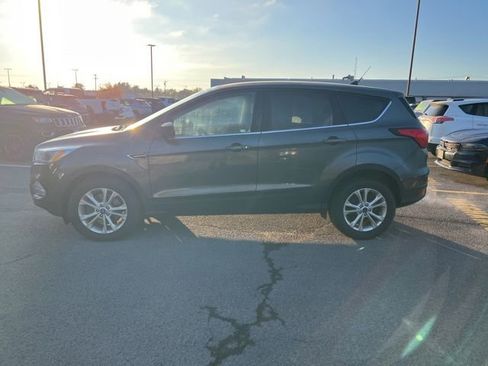 Used 2019 Ford Escape SE AWD/4WD image 3