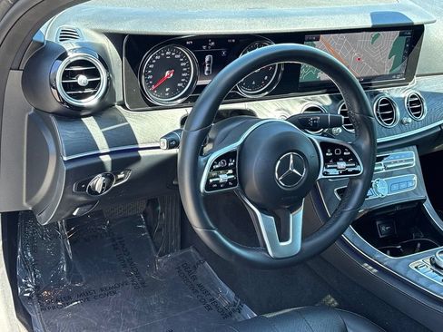 Used 2019 Mercedes-Benz E 300 image 18