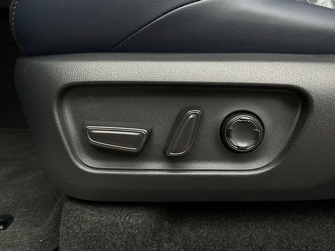 New 2026 Toyota 4Runner 4WD image 12