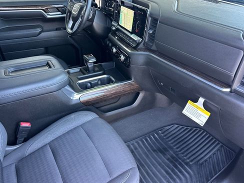 Used 2022 GMC Sierra 1500 Elevation AWD/4WD image 16