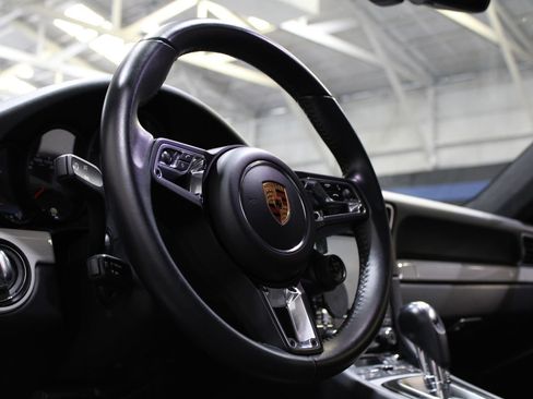 Used 2019 Porsche 911 Carrera GTS image 22