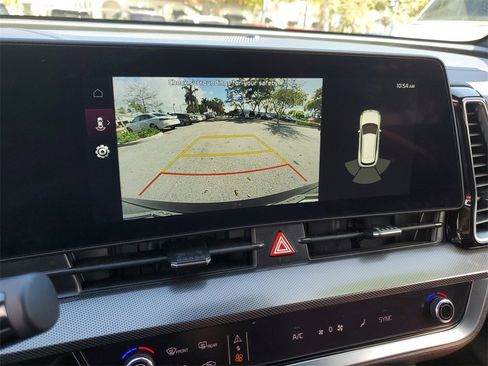 Used 2024 Kia Sportage SX image 25