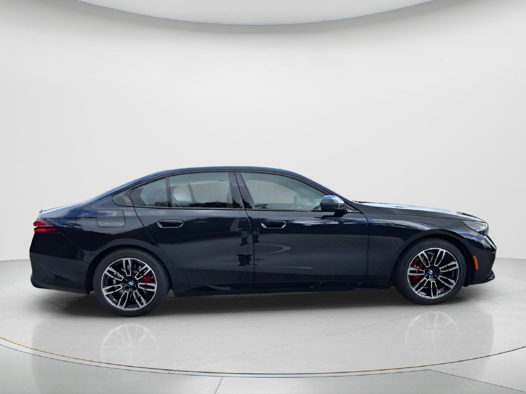 New 2027 BMW 530i w/ M Sport Package RWD image 4