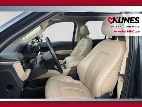Used 2024 Ford Expedition Max Limited AWD/4WD image 23