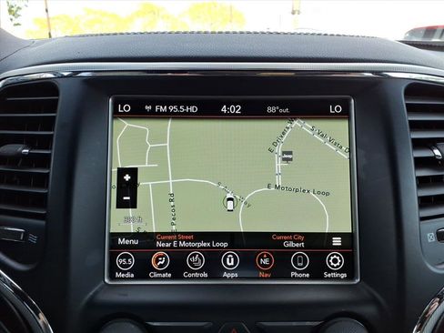 Used 2018 Jeep Grand Cherokee Limited image 20