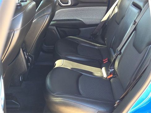 Used 2022 Jeep Compass Latitude image 15