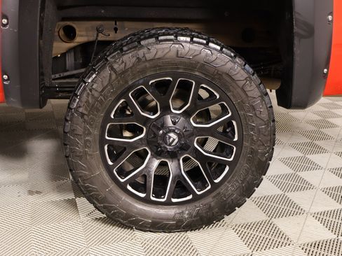 Used 2018 Chevrolet Silverado 1500 LT w/ Texas Edition image 18