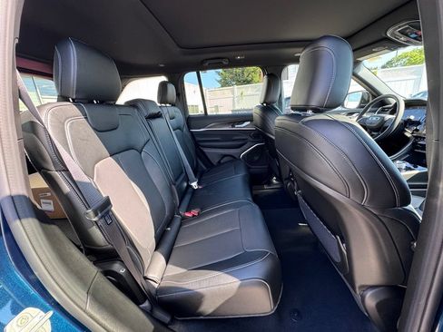 New 2026 Jeep Grand Cherokee Limited AWD/4WD image 21
