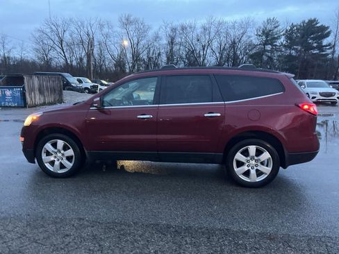 Used 2017 Chevrolet Traverse LT w/ Style and Technology Package image 15