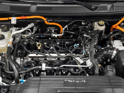 Used 2025 Lincoln Corsair Grand Touring w/ Towing Package image 59