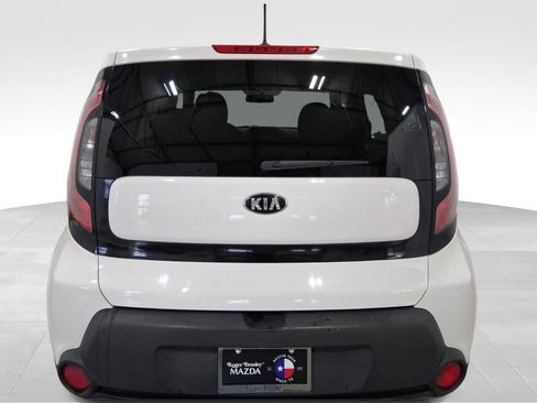 Used 2016 Kia Soul FWD image 6