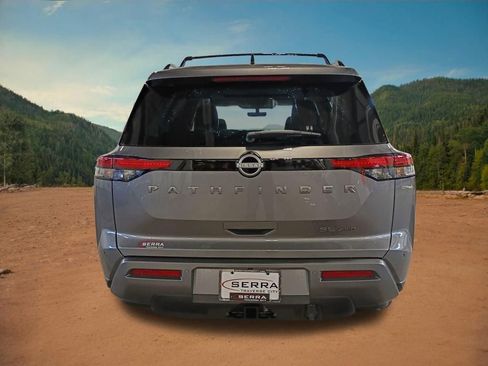 New 2026 Nissan Pathfinder SL w/ SL Premium Package image 4