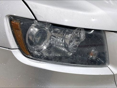 Used 2012 Jeep Grand Cherokee SRT8 w/ Luxury Group II image 28