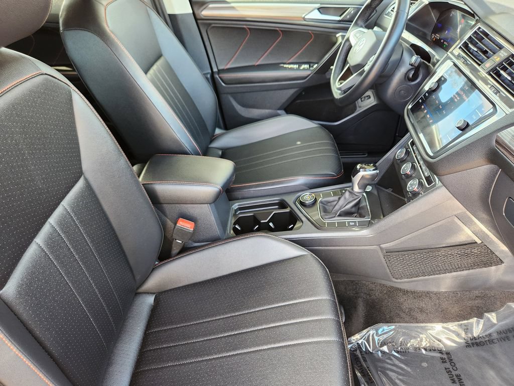 Used 2024 Volkswagen Tiguan Wolfsburg Edition AWD/4WD image 5