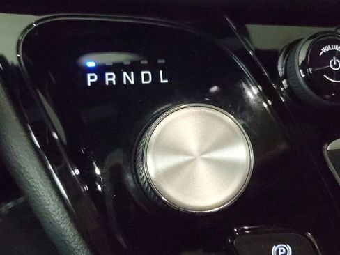 Used 2022 Chrysler Pacifica Pinnacle image 28