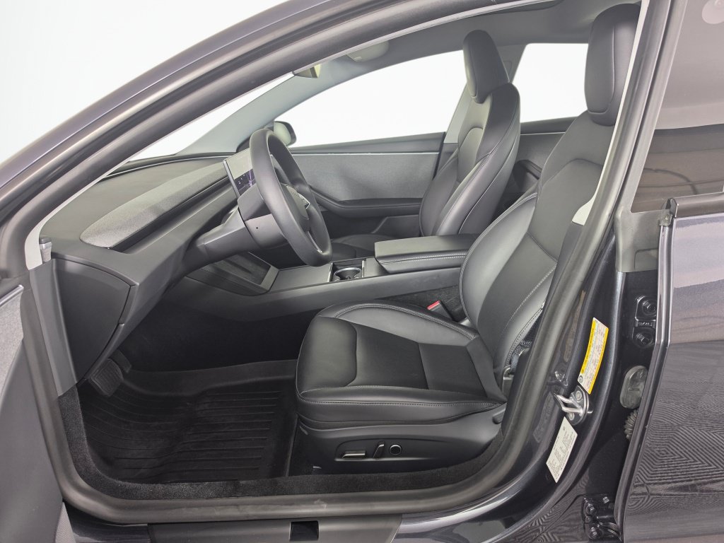 Used 2025 Tesla Model 3 Long Range RWD image 23