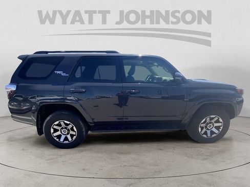 Used 2024 Toyota 4Runner TRD Off-Road Premium AWD/4WD image 11