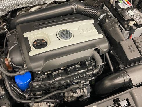 Used 2013 Volkswagen Beetle 2.0T FWD image 6