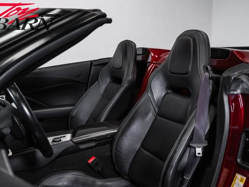 Used 2017 Chevrolet Corvette Z06 w/ Battery Protection Package RWD image 28