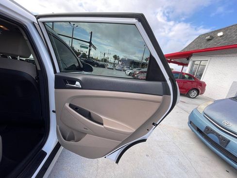 Used 2021 Hyundai Tucson Sport w/ Cargo Package FWD image 3