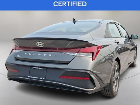 Certified 2025 Hyundai Elantra Sport FWD image 10