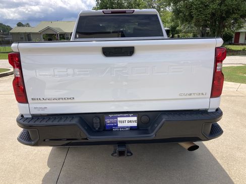 Used 2023 Chevrolet Silverado 2500 Custom w/ Gooseneck/5TH Wheel Package AWD/4WD image 7