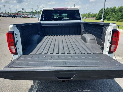 Certified 2025 GMC Sierra 2500 Pro w/ Convenience Package AWD/4WD image 11