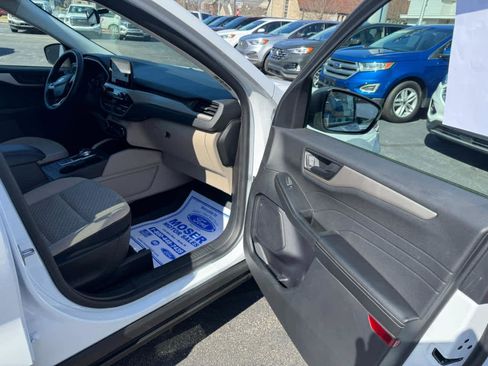 Used 2022 Ford Escape SE w/ Convenience Package AWD/4WD image 25