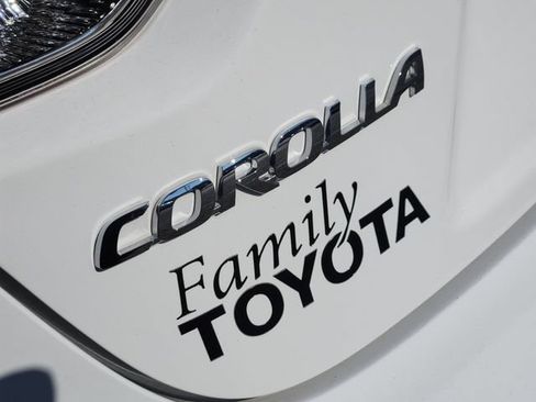 Used 2025 Toyota Corolla LE FWD image 6