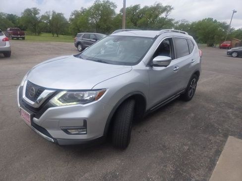 Used 2017 Nissan Rogue SL AWD/4WD image 7