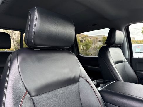 Used 2023 Ford F250 Lariat w/ Tremor Off-Road Package image 17